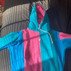 TF Hoodie size:M
